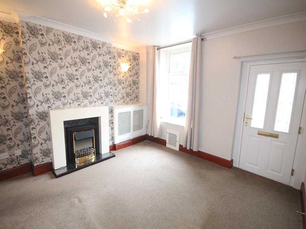 3 bedroom mid terrace house Let Agreed in Clitheroe - 2016-11-16 11.37.49-2.jpg